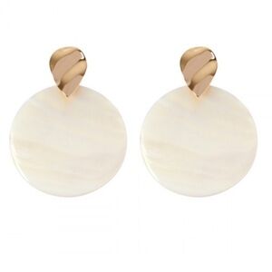 2/$15 - Seashell Statement Drop Earrings Cream Gold Coastal Boho Chic